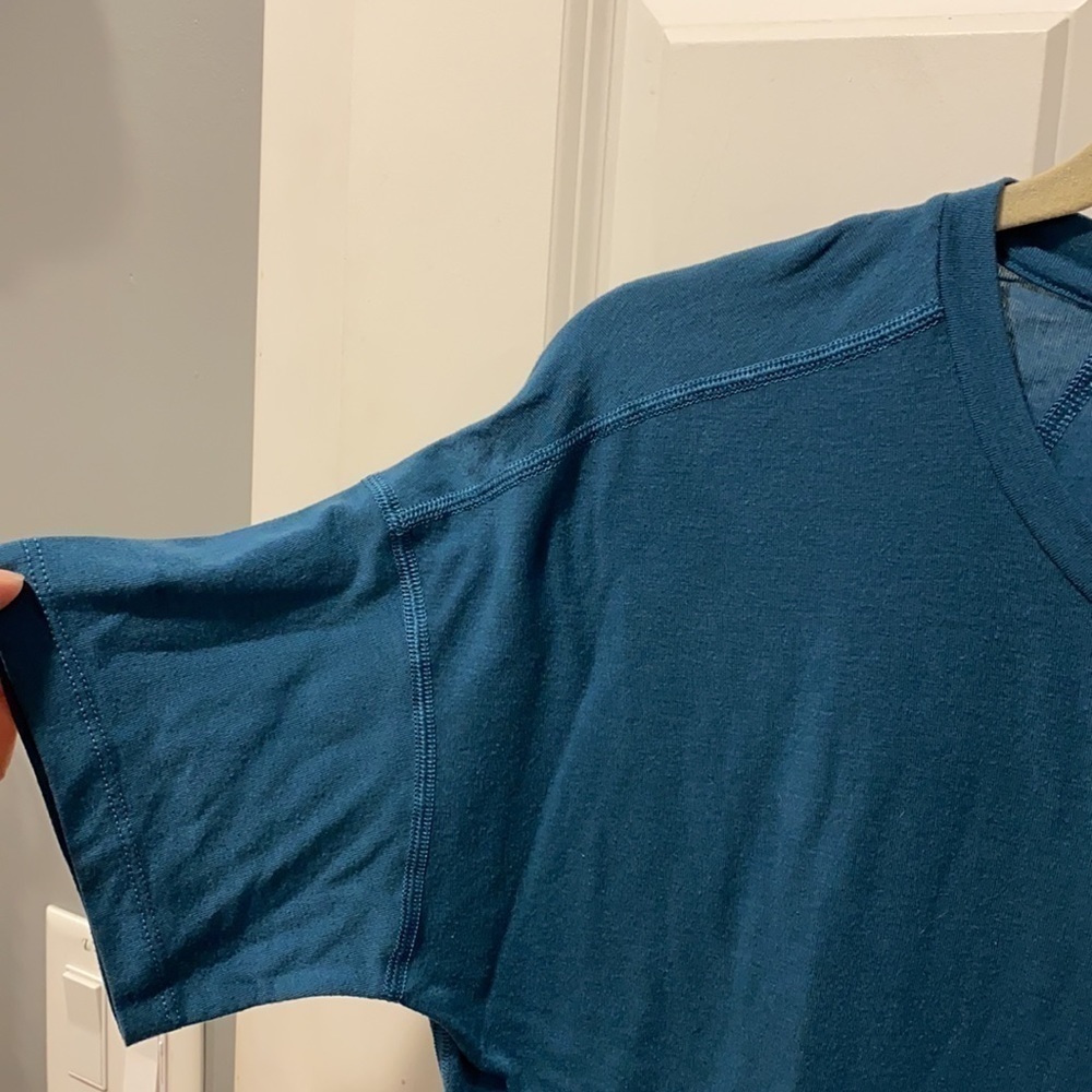 North Face Athletic Shirt Teal - Picture 3 of 9